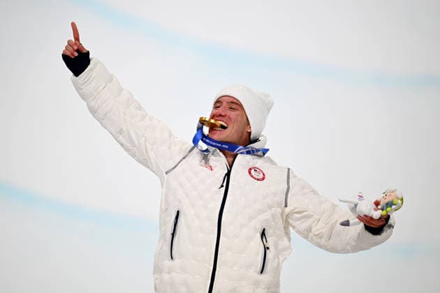 (260221) -- LIVIGNO, Feb. 21, 2026 -- Gold medalist Alex Ferreira of the United States reacts during the awarding ceremony after the freestyle skiing men s freeski halfpipe final at the Milan-Cortina 2026 Olympic Winter games, Winterspiele,Spiele, Summer games in Livigno, Italy, Feb. 20, 2026. ) (MICO2026)ITALY-LIVIGNO-OLYMPIC WINTER GAMES-FREESTYLE SKIING-MEN S FREESKI HALFPIPE-FINAL ZhangxHongxiang 