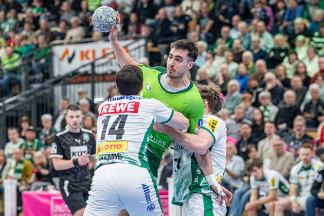 Handball Bundesliga; HSG Wetzlar - SC DHfK Leipzig, 20.02.26 Filip Vistorop (HSG Wetzlar, 4), Marko Mamic (SC DHfK Leipzig, 14), Tim Maximilian Hertzfeld (SC DHfK Leipzig, 72) Handball Bundesliga; HSG Wetzlar - SC DHfK Leipzig: Wetzlar, 20.02.26 Copyright: xBEAUTIFULxSPORTS Roeczeyx