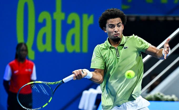 ATP, Tennis Herren Qatar Exxonmobil Open-semi-final Arthur Fils of France competes against Jakub Mensik of Czech Republic in the semi-final at the ATP men s Qatar ExxonMobil Open 2026 tennis tournament at the Khalifa International Tennis Complex in Doha, Qatar, on February 20, 2026. DOHA Qatar Copyright: xNOUSHADx