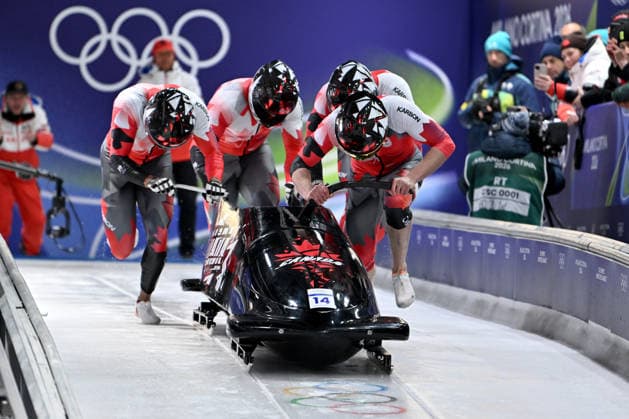 Cortina d Ampezzo, Italy, February 21th 2026. Jay Dearborn, Yohan Eskrick-Parkinson, Luka Stoikos, Mark Zanette of Canada in action during the Bobsleight 4-man Heat 1 race of the Olympic Winter games, Winterspiele,Spiele, Summer games 2026 in Cortina d Ampezzo, Italy. (Photo by Igor Kupljenik Sports Press Photo)  Copyright: xIgorxKupljenikx xSPPx Sportspressphoto_SPR95337