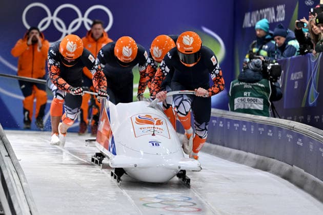 Cortina d Ampezzo, Italy, February 21th 2026. Dave Wesselink, Janko Franjic, Jelen Franjic, Timme Koster of Netherlands in action during the Bobsleight 4-man Heat 1 race of the Olympic Winter games, Winterspiele,Spiele, Summer games 2026 in Cortina d Ampezzo, Italy. (Photo by Igor Kupljenik Sports Press Photo)  Copyright: xIgorxKupljenikx xSPPx Sportspressphoto_SPR95340