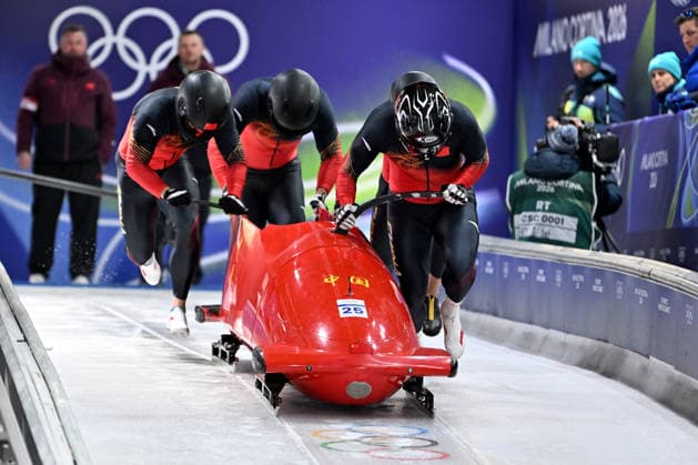 Cortina d Ampezzo, Italy, February 21th 2026. Kaizhi Sun, Jin Zhan, Yaolong Shi, Tai An of China in action during the Bobsleight 4-man Heat 1 race of the Olympic Winter games, Winterspiele,Spiele, Summer games 2026 in Cortina d Ampezzo, Italy. (Photo by Igor Kupljenik Sports Press Photo)  Copyright: xIgorxKupljenikx xSPPx Sportspressphoto_SPR95342