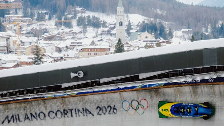 OLYMPICS - Winter Olympic Games, Olympische Spiele, Olympia, OS Milano Cortina 2026 CORTINA D AMPEZZO,ITALY,21.FEB.26 - OLYMPICS, BOBSLEIGH - Winter Olympic Games Milano Cortina 2026, 4-man, heat 1 and 2, men. Image shows Edson Luques Bindilatti (BRA), Davidson Henrique de Souza (BRA), Rafael Souza da Silva (BRA) and Luis Bacca Goncalves (BRA).  GEPAxpictures xAlexanderxSolc