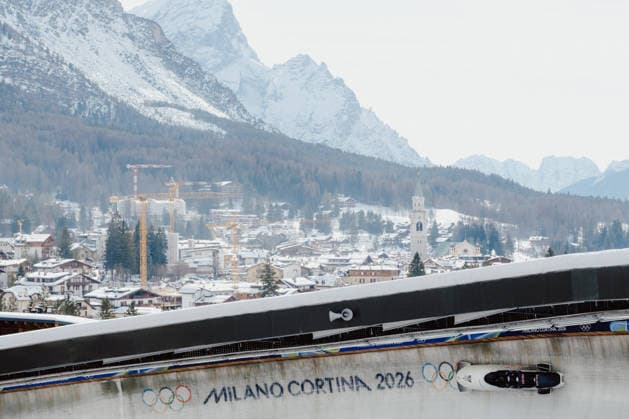 OLYMPICS - Winter Olympic Games, Olympische Spiele, Olympia, OS Milano Cortina 2026 CORTINA D AMPEZZO,ITALY,21.FEB.26 - OLYMPICS, BOBSLEIGH - Winter Olympic Games Milano Cortina 2026, 4-man, heat 1 and 2, men. Image shows Markus Treichl (AUT), Markus Sammer (AUT), Sascha Stepan (AUT) and Kristian Huber (AUT).  GEPAxpictures xAlexanderxSolc