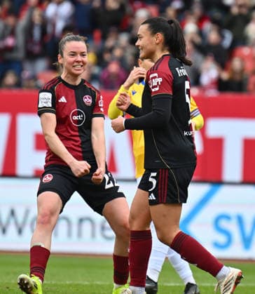 21.02.2026 - Fussball - Saison 2025 2026 - 1. Google Pixel Frauen Bundesliga - 19. Spieltag: 1. FC Nürnberg FCN ( Club Clubfrauen ) - FC Carl Zeiss Jena - Sportfoto Zink - xwoxzix - Torjubel Jubel Freude nach Treffer Tor Torschuß zum 1:0 durch Clara Fröhlich Froehlich (5, 1. FC Nürnberg FCN ) - Julia Pollak (22, 1. FC Nürnberg FCN ) Clara Fröhlich Froehlich (5, 1. FC Nürnberg FCN )