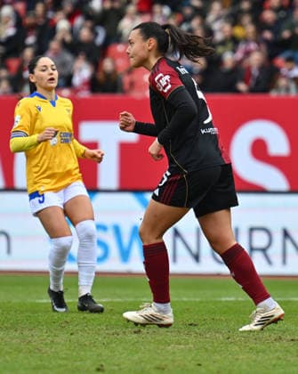 21.02.2026 - Fussball - Saison 2025 2026 - 1. Google Pixel Frauen Bundesliga - 19. Spieltag: 1. FC Nürnberg FCN ( Club Clubfrauen ) - FC Carl Zeiss Jena - Sportfoto Zink - xwoxzix - Torjubel Jubel Freude nach Treffer Tor Torschuß zum 1:0 durch Clara Fröhlich Froehlich (5, 1. FC Nürnberg FCN ) -