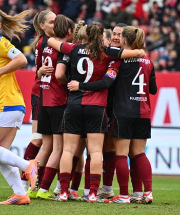 21.02.2026 - Fussball - Saison 2025 2026 - 1. Google Pixel Frauen Bundesliga - 19. Spieltag: 1. FC Nürnberg FCN ( Club Clubfrauen ) - FC Carl Zeiss Jena - Sportfoto Zink - xwoxzix - Torjubel Jubel Freude nach Treffer Tor Torschuß zum 1:0 durch Clara Fröhlich Froehlich (5, 1. FC Nürnberg FCN ) -