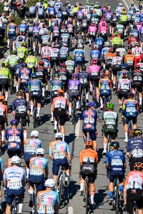 Volta Algarve 2026 Stage 4 LAGOS, PORTUGAL - FEBRUARY 21 : Illustration picture of the peloton during stage 4 of the 52th edition of Volta Algarve an UCI ProSeries 2.Pro cycling road race stage for Men Elite of 175.1 km with start in Albufeira and finish in Lagos on February 21, 2026 in Lagos, Portugal, 21 02 2026 ( Motordriver Guy De Vuyst - Lagos Portugal  Copyright: xNicoxVereeckenx