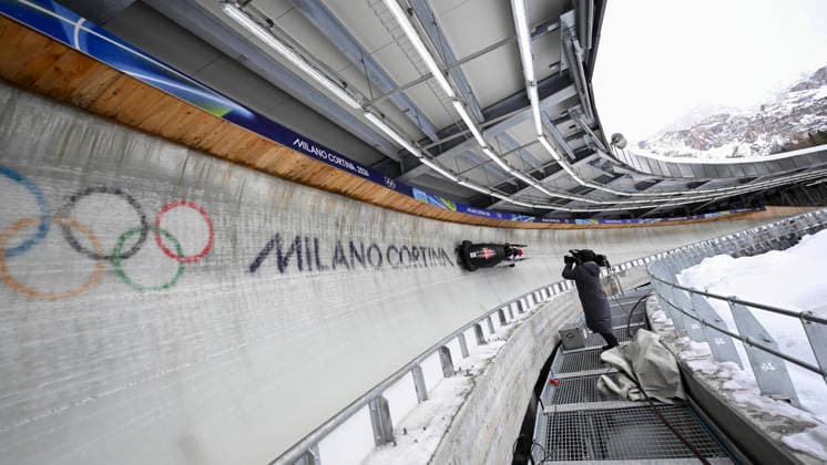 OLYMPICS - Winter Olympic Games, Olympische Spiele, Olympia, OS Milano Cortina 2026 CORTINA D AMPEZZO,ITALY,21.FEB.26 - OLYMPICS, BOBSLEIGH - Winter Olympic Games Milano Cortina 2026, 4-man, heat 1 and 2, men. Image shows Taylor Austin, Keaton Bruggeling, Mike Evelyn and Shaquille Murray-Lawrence (CAN).  GEPAxpictures xAlexanderxSolc