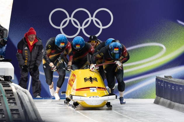 GER – Francesco Friedrich, Matthias Sommer, Alexander Schuller,Felix Straub, Viererbob der Männer bei den Olympischen Winterspielen Milano Cortina 2026 im Cortina Sliding Centre, Cortina dAmpezzo, Italien, am 21. Februar 2026. compete in the Mens Four-Man bobsleigh event at the Olympic Winter games, Winterspiele,Spiele, Summer games Milano Cortina 2026 at the Cortina Sliding Centre, Cortina dAmpezzo, Italy, on February 21, 2026. *** GER - Francesco Friedrich, Matthias Sommer, Alexander Schuller,Felix Straub, Mens Four Man bobsleigh at the Olympic Winter Games Milano Cortina 2026 at the Cortina Sliding Centre, Cortina dAmpezzo, Italy, on February 21, 2026 compete in the Mens Four Man bobsleigh event at the Olympic Winter Games Milano Cortina 2026 at the Cortina Sliding Centre, Cortina dAmpezzo, Italy, on February 21, 2026 Copyright: HMBxMedia MarcxNiemeyer