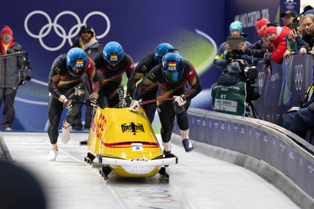 GER – Francesco Friedrich, Matthias Sommer, Alexander Schuller,Felix Straub, Viererbob der Männer bei den Olympischen Winterspielen Milano Cortina 2026 im Cortina Sliding Centre, Cortina dAmpezzo, Italien, am 21. Februar 2026. compete in the Mens Four-Man bobsleigh event at the Olympic Winter games, Winterspiele,Spiele, Summer games Milano Cortina 2026 at the Cortina Sliding Centre, Cortina dAmpezzo, Italy, on February 21, 2026. *** GER - Francesco Friedrich, Matthias Sommer, Alexander Schuller,Felix Straub, Mens Four Man bobsleigh at the Olympic Winter Games Milano Cortina 2026 at the Cortina Sliding Centre, Cortina dAmpezzo, Italy, on February 21, 2026 compete in the Mens Four Man bobsleigh event at the Olympic Winter Games Milano Cortina 2026 at the Cortina Sliding Centre, Cortina dAmpezzo, Italy, on February 21, 2026 Copyright: HMBxMedia MarcxNiemeyer