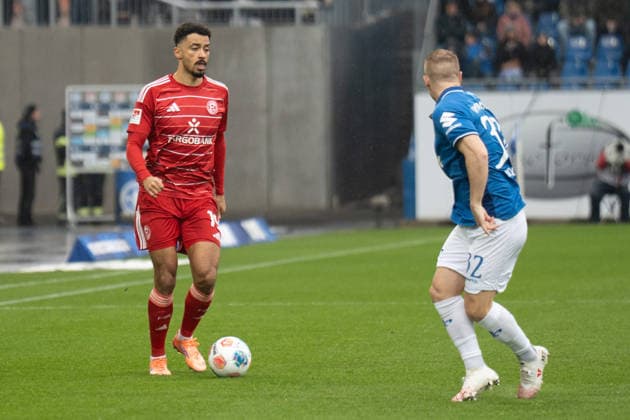 2. Bundesliga: SV Darmstadt 98 vs Fortuna Düsseldorf, Merck-Stadion am Böllenfalltor, 21.02.2026 Emmanuel Iyoha (Fortuna Düsseldorf, 19) 2. Bundesliga: SV Darmstadt 98 vs Fortuna Düsseldorf, Merck-Stadion am Böllenfalltor, 21.02.2026 DFB DFL REGULATIONS PROHIBIT ANY USE OF PHOTOGRAPHS AS IMAGE SEQUENCES AND OR QUASI-VIDEO.