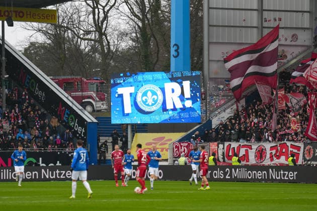 2. Bundesliga: SV Darmstadt 98 vs Fortuna Düsseldorf, Merck-Stadion am Böllenfalltor, 21.02.2026 Tor zum 1:0 für Darmstadt 98 durch Fraser Hornby (SV Darmstadt 98, 9) 2. Bundesliga: SV Darmstadt 98 vs Fortuna Düsseldorf, Merck-Stadion am Böllenfalltor, 21.02.2026 DFB DFL REGULATIONS PROHIBIT ANY USE OF PHOTOGRAPHS AS IMAGE SEQUENCES AND OR QUASI-VIDEO.