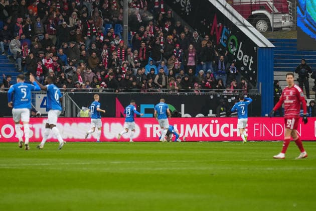 2. Bundesliga: SV Darmstadt 98 vs Fortuna Düsseldorf, Merck-Stadion am Böllenfalltor, 21.02.2026 Tor zum 1:0 für Darmstadt 98 durch Fraser Hornby (SV Darmstadt 98, 9) Torjubel 2. Bundesliga: SV Darmstadt 98 vs Fortuna Düsseldorf, Merck-Stadion am Böllenfalltor, 21.02.2026 DFB DFL REGULATIONS PROHIBIT ANY USE OF PHOTOGRAPHS AS IMAGE SEQUENCES AND OR QUASI-VIDEO.
