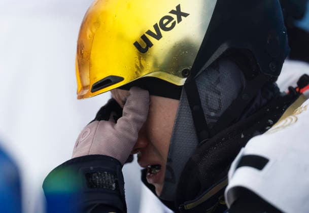 (260221) -- LIVIGNO, Feb. 21, 2026 -- Li Tianma of China cries during the freestyle skiing mixed team aerials final 2 at the Milan-Cortina 2026 Olympic Winter games, Winterspiele,Spiele, Summer games in Livigno, Italy, Feb. 21, 2026. ) (MICO2026)ITALY-LIVIGNO-OLYMPIC WINTER GAMES-FREESTYLE SKIING-MIXED TEAM AERIALS-FINAL WangxPeng 