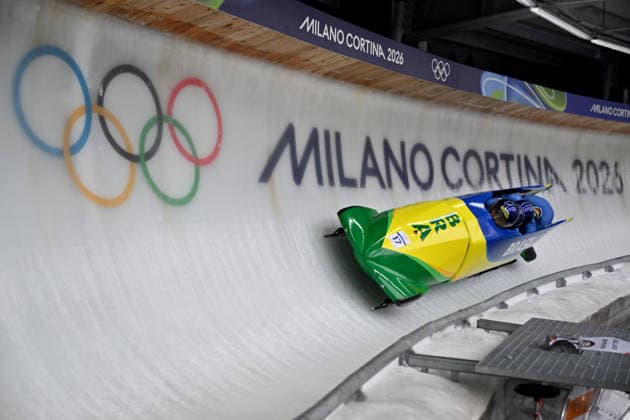 Cortina d Ampezzo, Italy, February 21th 2026. Edson Luques Bindilatti, Davidson Henrique De Souza, Rafael Souza Da Silva, Luis Bacca Goncalves of Brazil in action during the Bobsleight 4-man Heat 2 race of the Olympic Winter games, Winterspiele,Spiele, Summer games 2026 in Cortina d Ampezzo, Italy. (Photo by Igor Kupljenik Sports Press Photo)  Copyright: xIgorxKupljenikx xSPPx Sportspressphoto_SPR95494