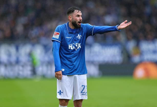 21.02.2026, Fussball 2. Bundesliga, SV Darmstadt 98 - Fortuna Düsseldorf, emonline, emspor, despor, v.l., Marco Richter (SV Darmstadt 98) gibt Anweisungen, gestikuliert, mit den Armen gestikulieren, gives instructions, gesticulate DFL DFB REGULATIONS PROHIBIT ANY USE OF PHOTOGRAPHS AS IMAGE SEQUENCES AND OR QUASI-VIDEO. xdcx