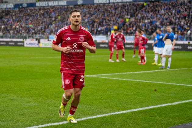 2. Bundesliga: SV Darmstadt 98 vs Fortuna Düsseldorf, Merck-Stadion am Böllenfalltor, 21.02.2026 Florent Muslija (Fortuna Düsseldorf, 24) 2. Bundesliga: SV Darmstadt 98 vs Fortuna Düsseldorf, Merck-Stadion am Böllenfalltor, 21.02.2026 DFB DFL REGULATIONS PROHIBIT ANY USE OF PHOTOGRAPHS AS IMAGE SEQUENCES AND OR QUASI-VIDEO.