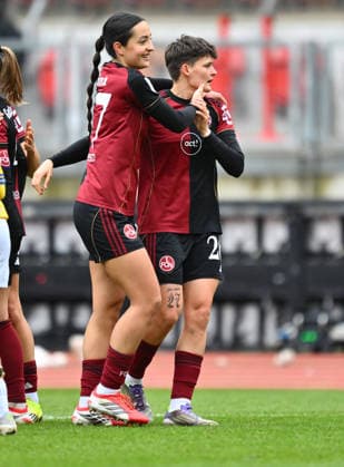 21.02.2026 - Fussball - Saison 2025 2026 - 1. Google Pixel Frauen Bundesliga - 19. Spieltag: 1. FC Nürnberg FCN ( Club Clubfrauen ) - FC Carl Zeiss Jena - Sportfoto Zink - xwoxzix - Torjubel Jubel Freude nach Treffer Tor Torschuß zum 5:0 durch Aneta Polaskova (26, 1. FC Nürnberg FCN ) - Selma Licina (17, 1. FC Nürnberg FCN ) Aneta Polaskova (26, 1. FC Nürnberg FCN )