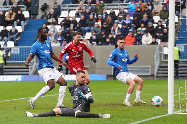 21.02.2026, xtvx, Fussball 2.Bundesliga, SV Darmstadt 98 - Fortuna Duesseldorf v.l. Torwart Marcel Schuhen (SV Darmstadt 98) Portrait (DFL DFB REGULATIONS PROHIBIT ANY USE OF PHOTOGRAPHS as IMAGE SEQUENCES and or QUASI-VIDEO) Darmstadt