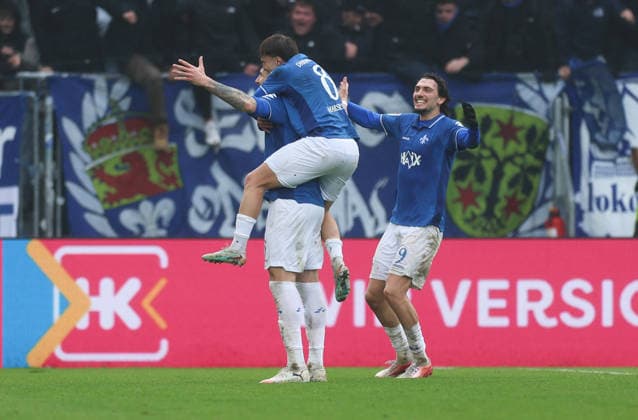 21.02.2026, Fussball 2. Bundesliga, SV Darmstadt 98 - Fortuna Düsseldorf, emonline, emspor, despor, v.l., Torjubel zum 2:1 durch Matej Maglica (SV Darmstadt 98), Goal celebration, celebrate the goal DFL DFB REGULATIONS PROHIBIT ANY USE OF PHOTOGRAPHS AS IMAGE SEQUENCES AND OR QUASI-VIDEO. xdcx