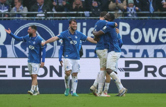 21.02.2026, Fussball 2. Bundesliga, SV Darmstadt 98 - Fortuna Düsseldorf, emonline, emspor, despor, v.l., Torjubel zum 2:1 durch Matej Maglica (SV Darmstadt 98), Goal celebration, celebrate the goal DFL DFB REGULATIONS PROHIBIT ANY USE OF PHOTOGRAPHS AS IMAGE SEQUENCES AND OR QUASI-VIDEO. xdcx