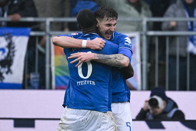 Matej Maglica (SV Darmstadt 1898, 05) und Patric Pfeiffer (SV Darmstadt 1898, 06) bejubeln das Tor zum 2:0, GER, SV Darmstadt 98 vs Fortuna Düsseldorf, Fussball, 2. Bundesliga, 23. Spieltag, Spielzeit 2025 2026, 21.02.2026. DFL regulations prohibit any use of photographs as image sequences and or quasi-video GER, SV Darmstadt 98 vs Fortuna Düsseldorf, Fussball, 2. Bundesliga, 23. Spieltag, Spielzeit 2025 2026, 21.02.2026. Darmstadt