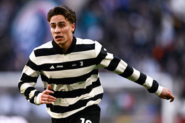 2026-02-21 Juventus FC v Como 1907 - Serie A TURIN, ITALY - FEBRUARY 21: Kenan Yildiz of Juventus FC looks on during the Serie A match between Juventus FC and Como 1907 at Allianz Stadium on February 21, 2026 in Turin, Italy. (Photo by Alberto Gandolfo BSR Agency) Turin Italy Content not available for redistribution in The Netherlands directly or indirectly through any third parties. Copyright: xBSRxAgencyx