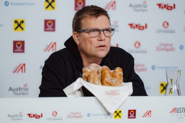 OLYMPICS - Winter Olympic Games, Olympische Spiele, Olympia, OS Milano Cortina 2026 CORTINA D AMPEZZO,ITALY,21.FEB.26 - OLYMPICS - Winter Olympic Games Milano Cortina 2026, Austria House, media event, media talk, Olympia Bilanz. Image shows Daniel Winkler (OEOC) during an interview.  GEPAxpictures xAlexanderxSolc