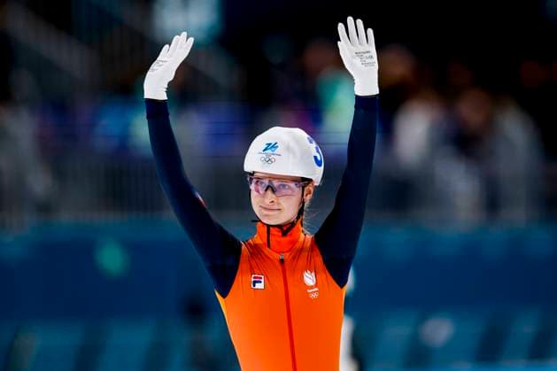 Bente Kerkhoff of the Netherlands wave after Women s Mass Start Semifinals, Milano Cortina 2026 Winter Olympics: Day 15, Speed skating, Eisschnelllauf - Milano Cortina 2026 Winter Olympics: Day 15, Milano Speed Skating Stadium, February 21, 2026, Milan, Italy.