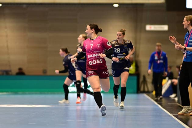 Handball I Frauen I Saison 2025-2026 I 18. HBF I 1. Spieltag I Buxtehuder SV - TuS Metzingen I 21.02.2026 Sabrina Tröster (7, TuS Metzingen) Buxtehude Halle Nord Niedersachsen Deutschland Copyright: xLobeca FelixxSchlikisx