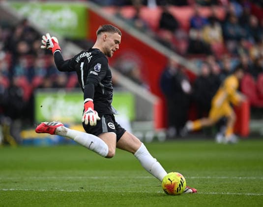 21st February 2026; Gtech Community Stadium, Brentford, London, England; Premier League Football, Brentford versus Brighton and Hove Albion; Bart Verbruggen of Brighton takes a goal kick  SimonxWest Content restricted for UK based newspaper