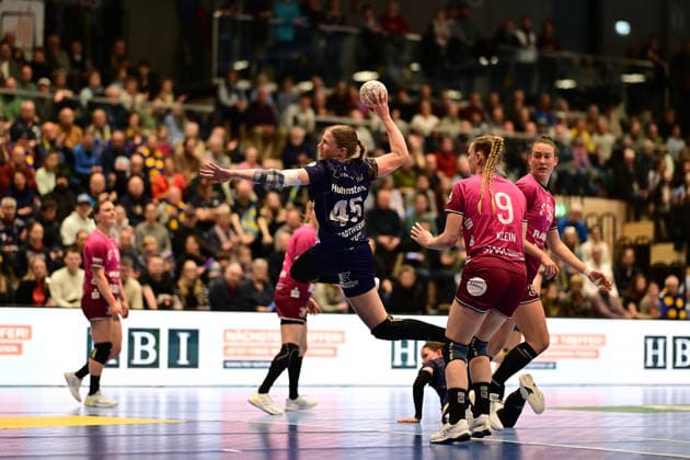 Handball I Frauen I Saison 2025-2026 I 18. HBF I 1. Spieltag I Buxtehuder SV - TuS Metzingen I 21.02.2026 Jolina Huhnstock (45, Buxtehuder Sportverein) Buxtehude Halle Nord Niedersachsen Deutschland Copyright: xLobeca FelixxSchlikisx