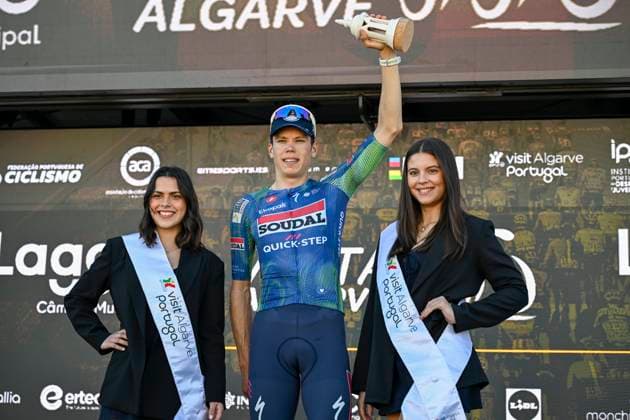 Volta Algarve 2026 Stage 4 LAGOS, PORTUGAL - FEBRUARY 21 : Magnier Paul (FRA) of Soudal Quick-Step on the podium during stage 4 of the 52th edition of Volta Algarve an UCI ProSeries 2.Pro cycling road race stage for Men Elite of 175.1 km with start in Albufeira and finish in Lagos on February 21, 2026 in Lagos, Portugal, 21 02 2026 ( Motordriver Guy De Vuyst - Lagos Portugal  Copyright: xNicoxVereeckenx