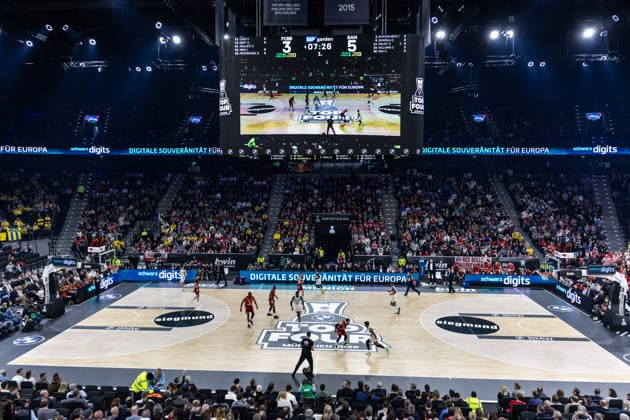 GER, BMW Top Four, Basketball BBL Pokal, Halbfinale, FC Bayern München Basketball - BMA365 Bamberg Baskets. 21.02.2026, SAP Garden, München, GER, BMW Top Four, Basketball BBL Pokal, Halbfinale, FC Bayern München Basketball - BMA365 Bamberg Baskets. Atmosphäre im SAP-Garden Foto Alexander Trienitz München SAP Garden Bayern Deutschland