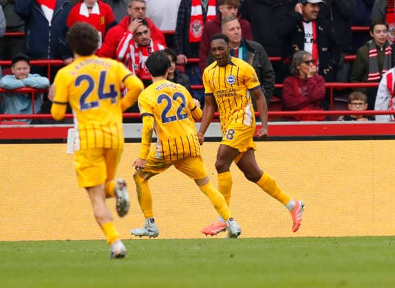 Brentford v Brighton and Hove Albion, London, UK - 21 Feb 2026 Goal celebrations for Danny Welbeck of Brighton and Hove Albion during the Premier League match between Brentford and Brighton and Hove Albion at Gtech Community Stadium, London on 21 February 2026 ( London Gtech Community Stadium London England Copyright: xTomxCusden PPAUKx PPA-250055