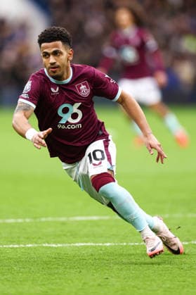 Chelsea v Burnley 21 February 2026, London - Premier League Football - Chelsea v Burnley - Marcus Edwards of Burnley - Photo: Jacques Feeney Offside. London UK Copyright: xJacquesxFeeneyx xOffsidexOffside