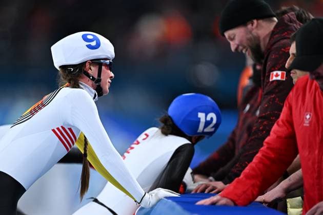 Belgian Sandrine Tas and Belgian Fran Vanhoutte pictured after the final of the mass start women Speed skating, Eisschnelllauf at the Milano Cortina 2026 Olympic Winter games, Winterspiele,Spiele, Summer games on Saturday 21 February 2026 in Milan, Italy. The XXV Winter Olympics take place from 6 to 22 February 2026 in Italy. JASPERxJACOBS  x164432354x