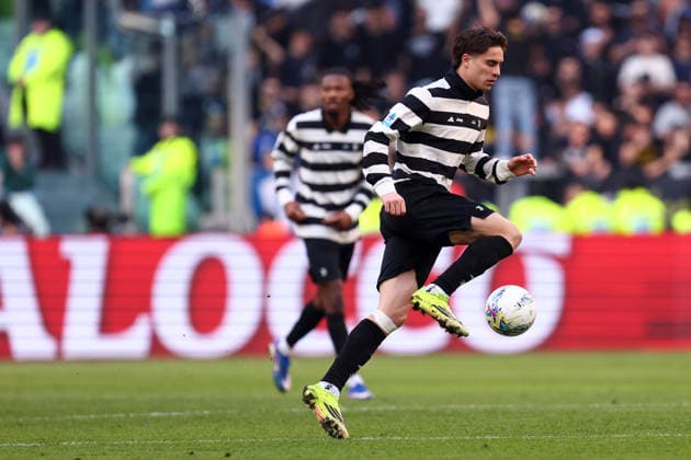 Juventus Fc - Como 1907 Kenan Yildiz of Juventus Fc in action during the Serie A match beetween Juventus Fc and Como 1907 at Allianz Stadium on February 21, 2026 in Turin, Italy . Torino Allianz Stadium Italy Copyright: xMarcoxCanonierox