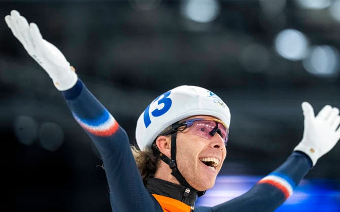 Speed skating, Eisschnelllauf - Milano Cortina 2026 Winter Olympics: Day 15 Jorrit Bergsma of Team Netherlands celebrates after winning gold in the Speed Skating Men s Mass Start final on day fifteen of the Milano Cortina 2026 Winter Olympic Games, Olympische Spiele, Olympia, OS at Milano Speed Skating Stadium on February 21, 2026 in Milan, Italy. Milano Italy  Copyright: xAndrzejxIwanczukx originalFilename:iwanczuk-speedska260221_npS56.jpg