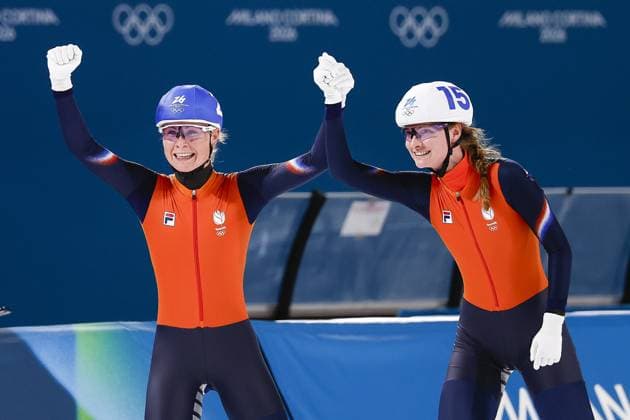 MILAN , 21-02-2026 , Milano Speed skating, Eisschnelllauf Stadium , Olympic Winter games, Winterspiele,Spiele, Summer games 2026 - Speed Skating mass start, final ladies, Picture shows Marijke Groenewoud wins the gold and celebrates with Bente Kerkhoff Olympic Winter Games 2026 - Speed Skating mass start  x201787316x Copyright: