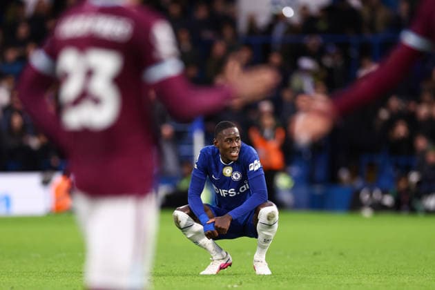 Chelsea v Burnley 21 February 2026, London - Premier League Football - Chelsea v Burnley - Trevoh Chalobah of Chelsea reacts at full time - Photo: Jacques Feeney Offside. London UK Copyright: xJacquesxFeeneyx xOffsidexOffside
