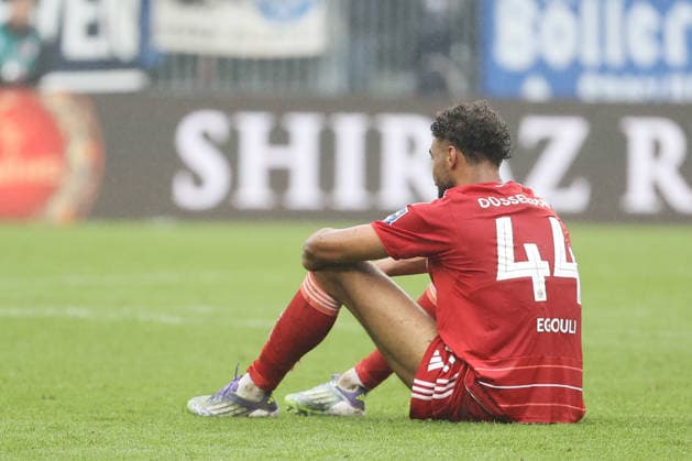 21.02.2026, xtvx, Fussball 2.Bundesliga, SV Darmstadt 98 - Fortuna Duesseldorf v.l. Elias Egouli (Fortuna Duesseldorf) enttaeuscht, enttaeuscht schauend, dissapointed nach dem Spiel, after the match (DFL DFB REGULATIONS PROHIBIT ANY USE OF PHOTOGRAPHS as IMAGE SEQUENCES and or QUASI-VIDEO) Darmstadt