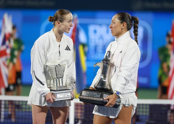 Siegerin Jessica Pegula und Finalistin Elina Svitolina, Siegerehrung, Presentation Dubai Duty Free Tennis Championships, Dubai, U.A.E. Copyright: xJuergenxHasenkopfx