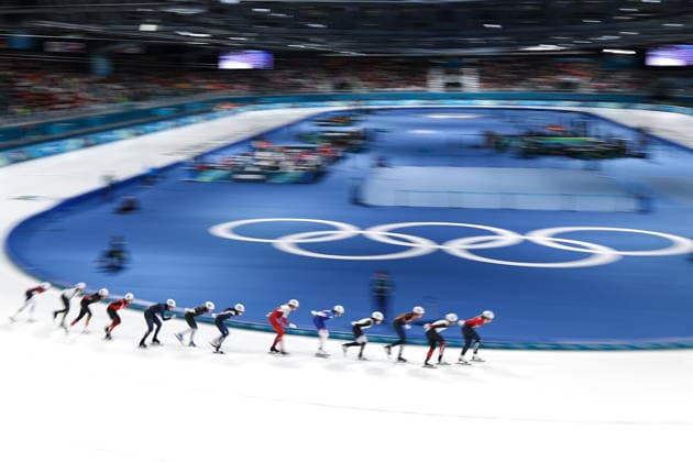 ITALY, MILAN - FEBRUARY 21, 2026: Atheletes compete in the women s mass start Speed skating, Eisschnelllauf semifinal race at Milano Speed Skating Stadium during the 2026 Winter Olympic Games, Olympische Spiele, Olympia, OS 2026 Winter Olympics: Speed Skating  - ZUMAt113 20260221_zaa_t113_593 Copyright: xPeterxKovalevx