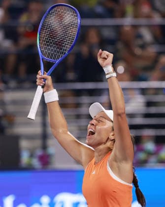 Jessica Pegula jubelt nach dem Sieg, Jubel, Freude, EmotionEndspiel, FinalDubai Duty Free Tennis Championships, Dubai, U.A.E. Copyright: xJuergenxHasenkopfx