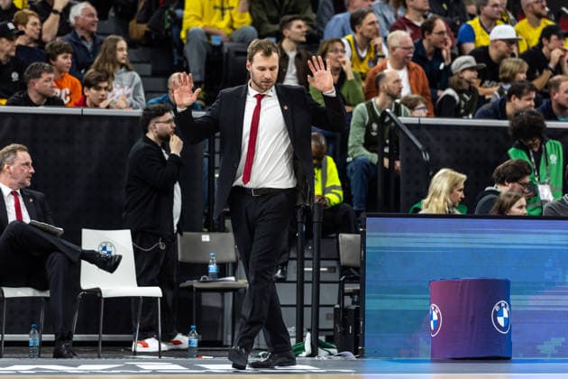 GER, BMW Top Four, Basketball BBL Pokal, Halbfinale, FC Bayern München Basketball - BMA365 Bamberg Baskets. 21.02.2026, SAP Garden, München, GER, BMW Top Four, Basketball BBL Pokal, Halbfinale, FC Bayern München Basketball - BMA365 Bamberg Baskets. Anton Gavel (Head Coach), BMA365 Bamberg Baskets Foto Alexander Trienitz München SAP Garden Bayern Deutschland