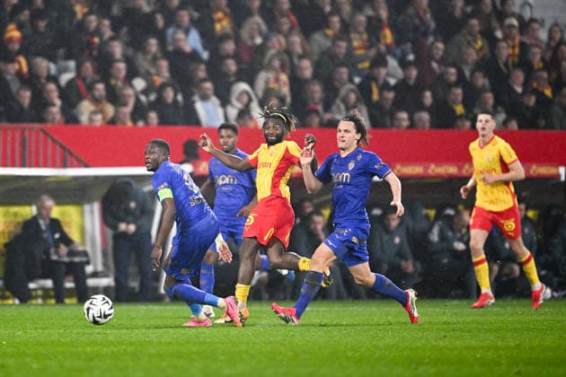 RC Lens v AS Monaco - Ligue 1 McDonald s 2025 2026 09 Allan SAINT MAXIMIN (rcl) - 25 Wout FAES (asm) - 06 Denis ZAKARIA (asm) during the Ligue 1 McDonald s match between Lens and Monaco at Stade Bollaert-Delelis on February 21, 2026 in Lens, France. Lens France  Copyright: xFEPx 776348298