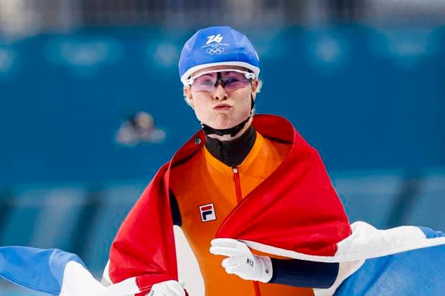 winner Marijke Groenewoud of the Netherlands celebrating and holding flag after Women s Mass Start Final, Milano Cortina 2026 Winter Olympics: Day 15, Speed skating, Eisschnelllauf - Milano Cortina 2026 Winter Olympics: Day 15, Milano Speed Skating Stadium, February 21, 2026, Milan, Italy.