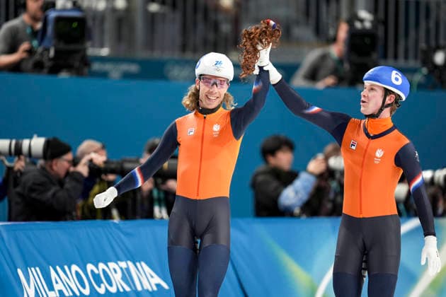 OLYMPICS - Winter Olympic Games, Olympische Spiele, Olympia, OS Milano Cortina 2026 MILAN,ITALY,21.FEB.26 - OLYMPICS, Speed skating, Eisschnelllauf - Winter Olympic Games Milano Cortina 2026, mass start, final, men. Image shows the rejoicing of Jorrit Bergsma and Stijn van de Bunt (NED) with a wig.  GEPAxpictures xRanjithxKumar